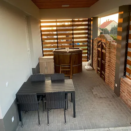 Vitorlás Apartamento *