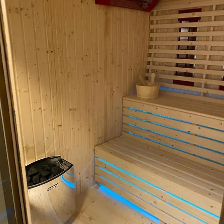 Vitorlas アパート バラトンサールソー