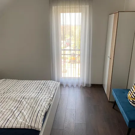 アパート Vitorlas