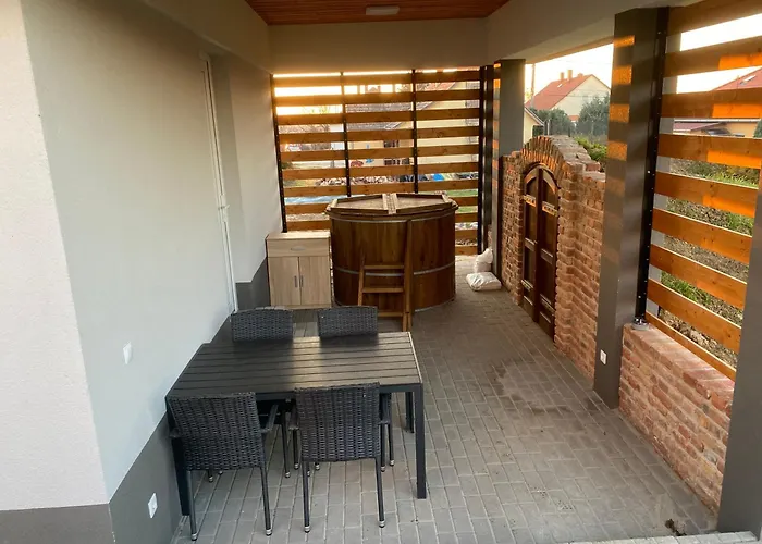 Vitorlas Apartament *