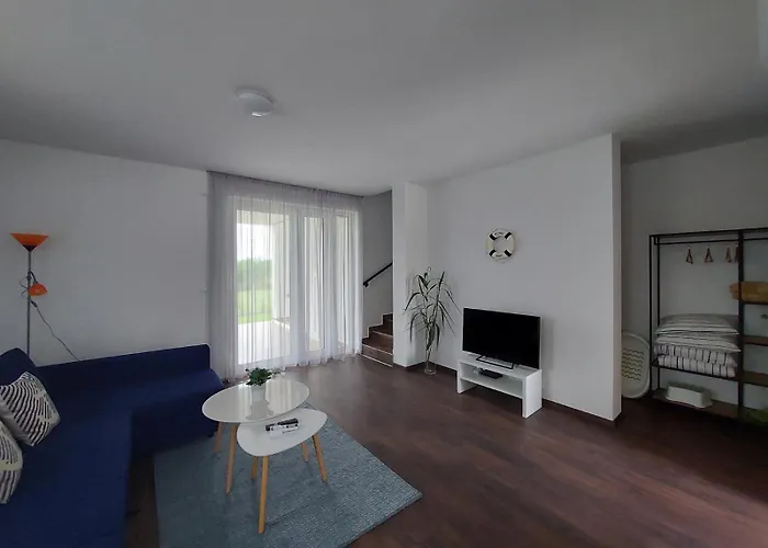 Vitorlas * Balatonszarszo