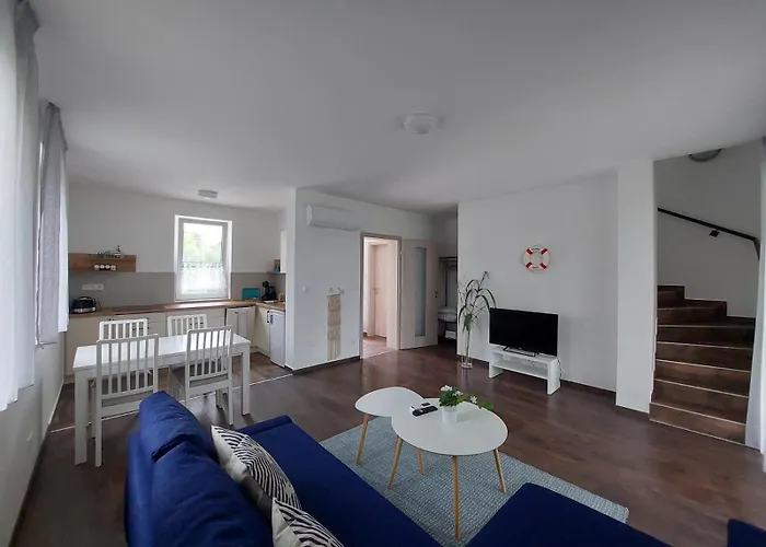 Vitorlás Apartamento *